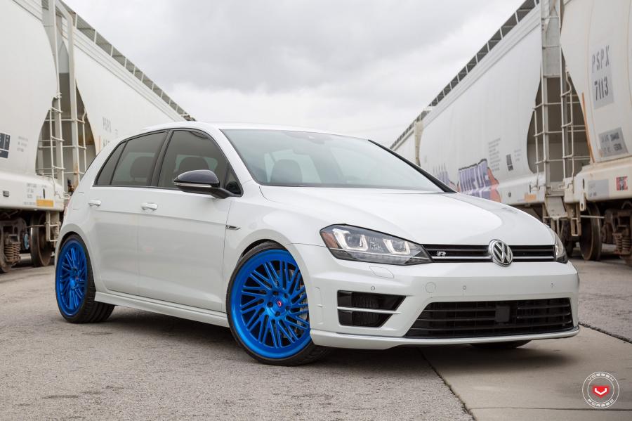 Volkswagen Golf R on Vossen Wheels (LC-105T) '2017